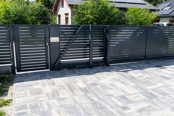Best Residential Driveway Paver Services  in Holt, MI