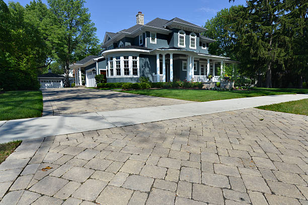 Best Professional Driveway Pavers  in Holt, MI